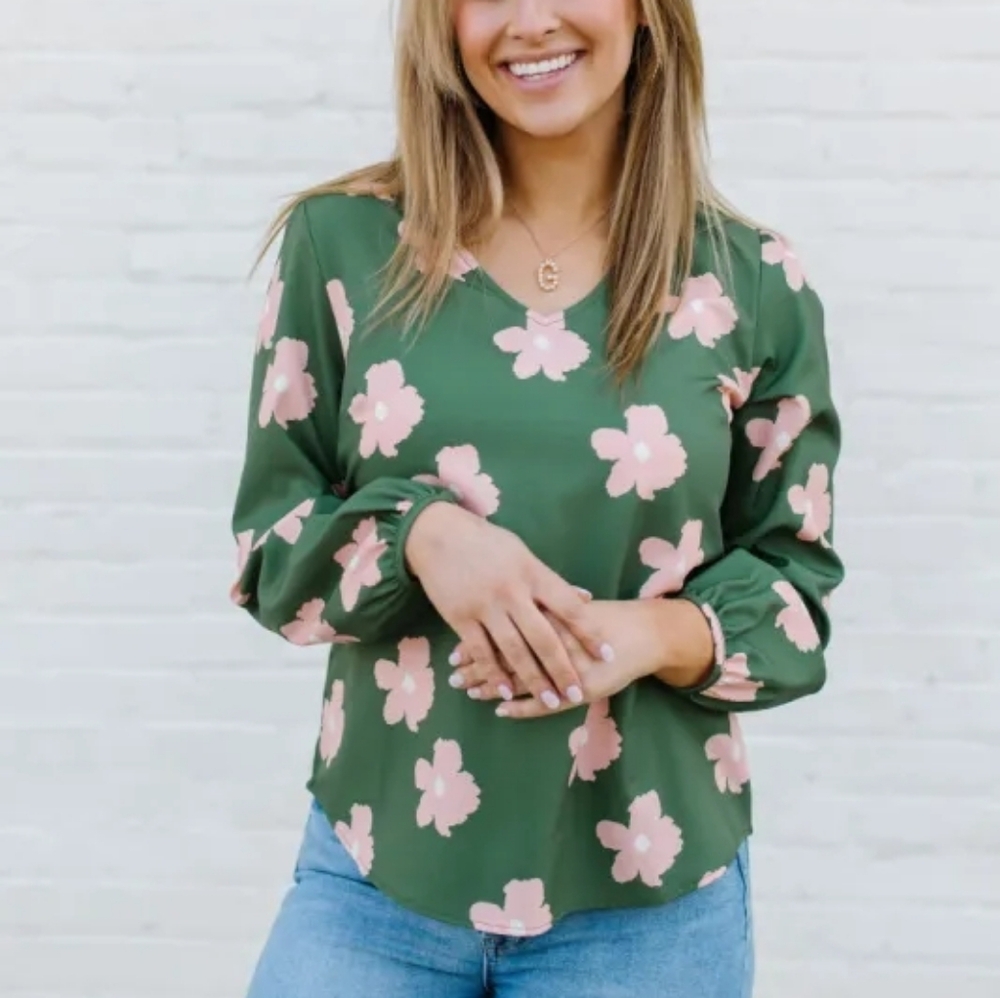 L Michelle McDowell Green Floral Long Sleeve Top‎